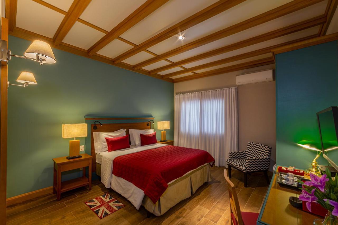 Britanico Express 4*